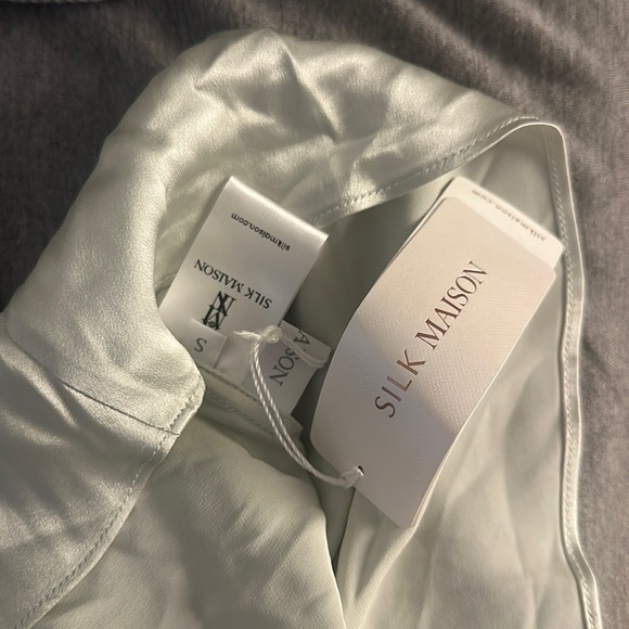 SOLD NWT Silk Maison French Bow Halterneck Silk Maxi Dress - Picture 6 of 9